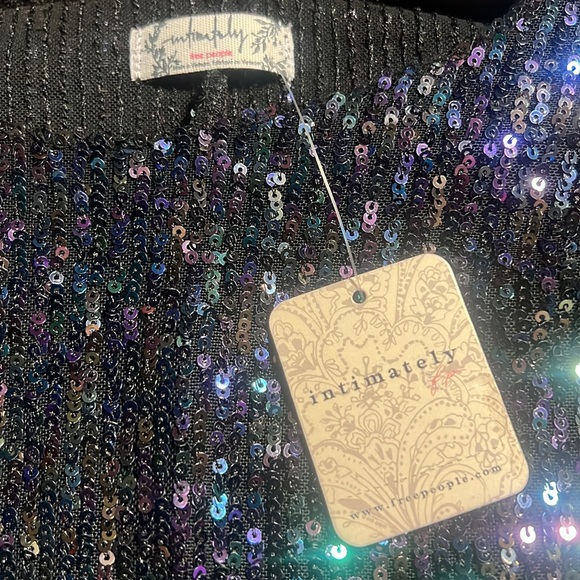 Free People Sequins  Top - Brand New With Tags - Picture 4 of 13